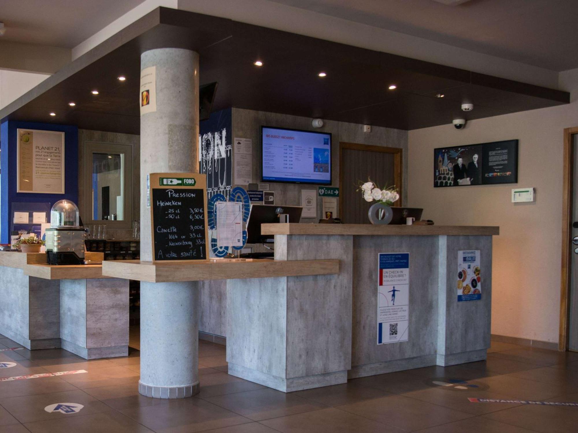 Ibis Budget Archamps Porte De Geneve Dış mekan fotoğraf