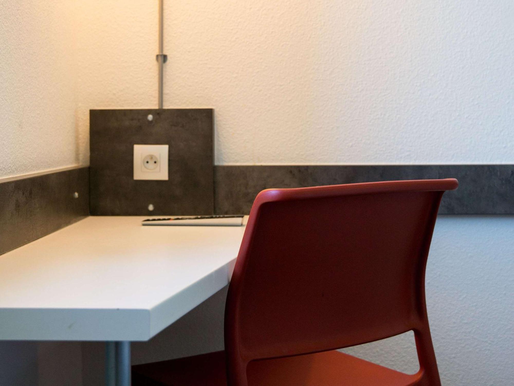 Ibis Budget Archamps Porte De Geneve Dış mekan fotoğraf